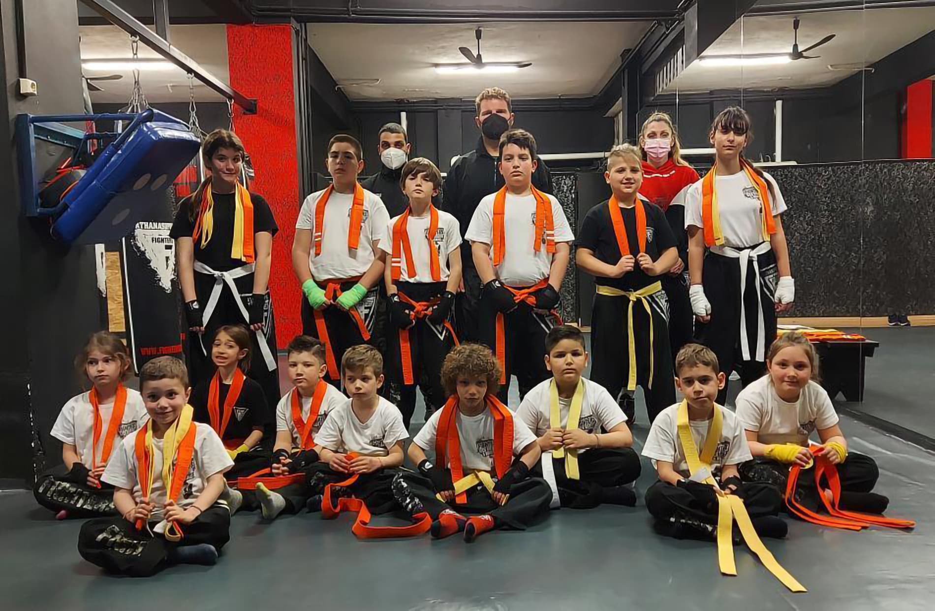 exetastki-zwnwn-peristeri-paidiko-efiviko