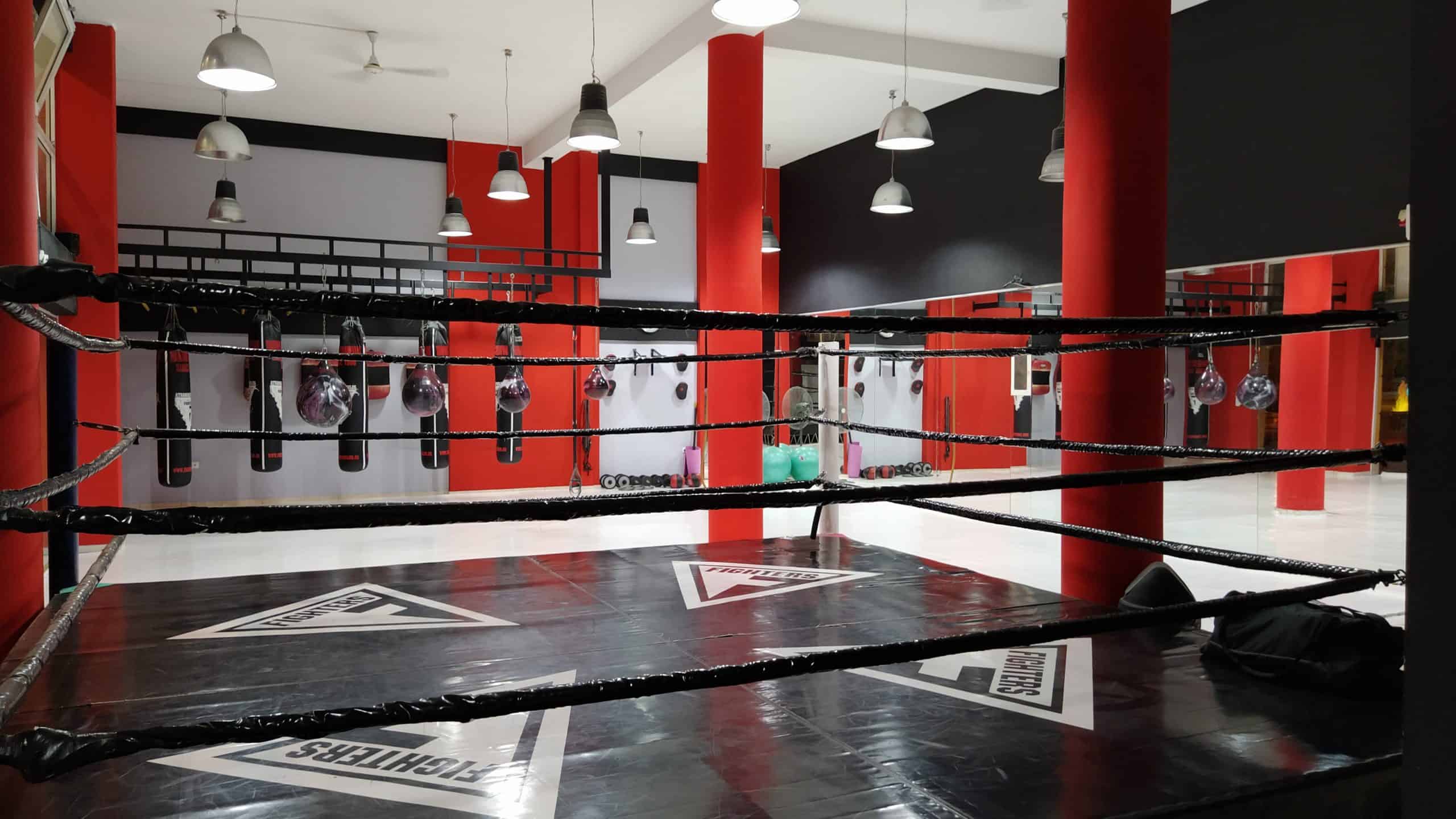 &sigma;&chi;&omicron;&lambda;ή kickboxing &sigma;&tau;&omicron; &mu;&omicron;&sigma;&chi;ά&tau;&omicron;