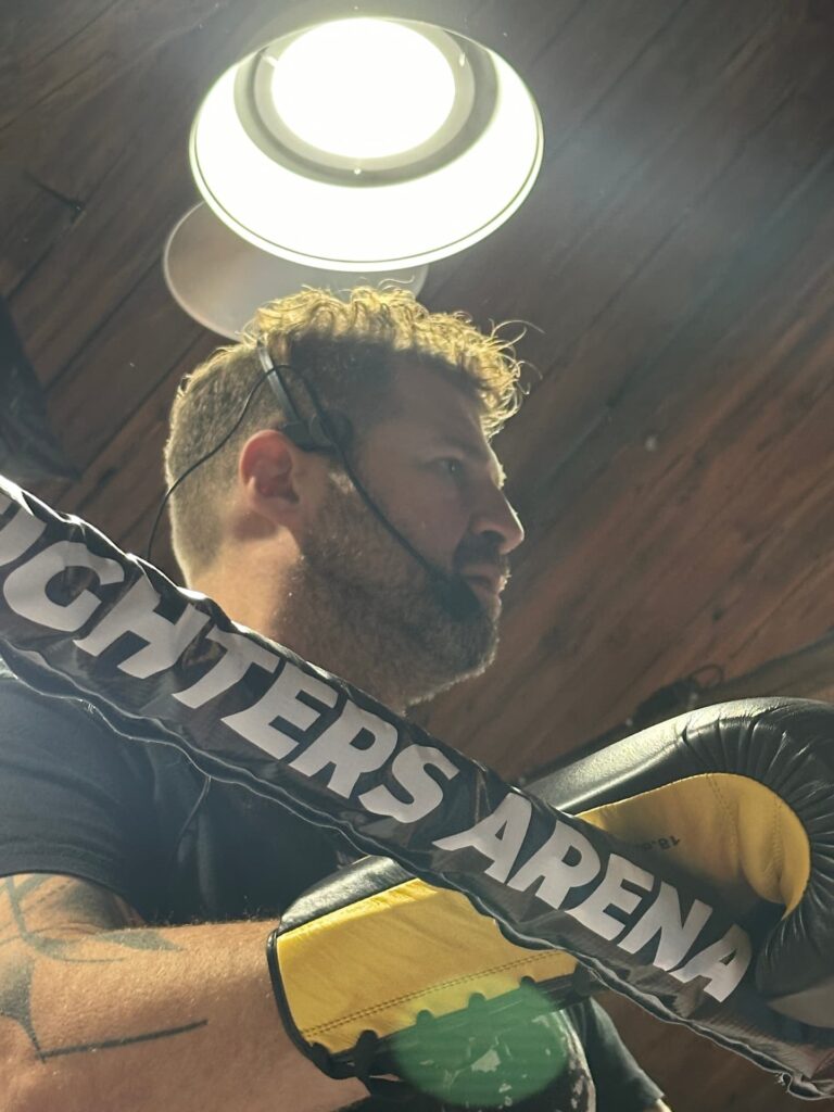 Κωνσταντίνος Αθανασόπουλος στο σεμινάριο εκπαιδευτών Β κατηγορίας kickboxing στη Fighters Arena